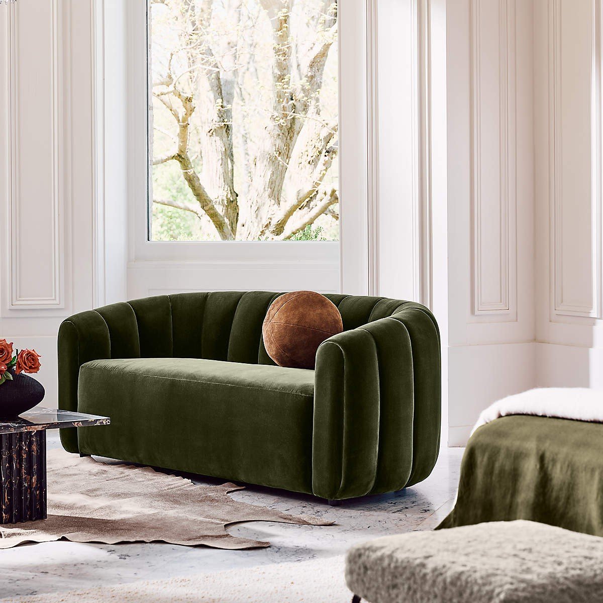 Fitz Green Velvet Loveseat - Image 4